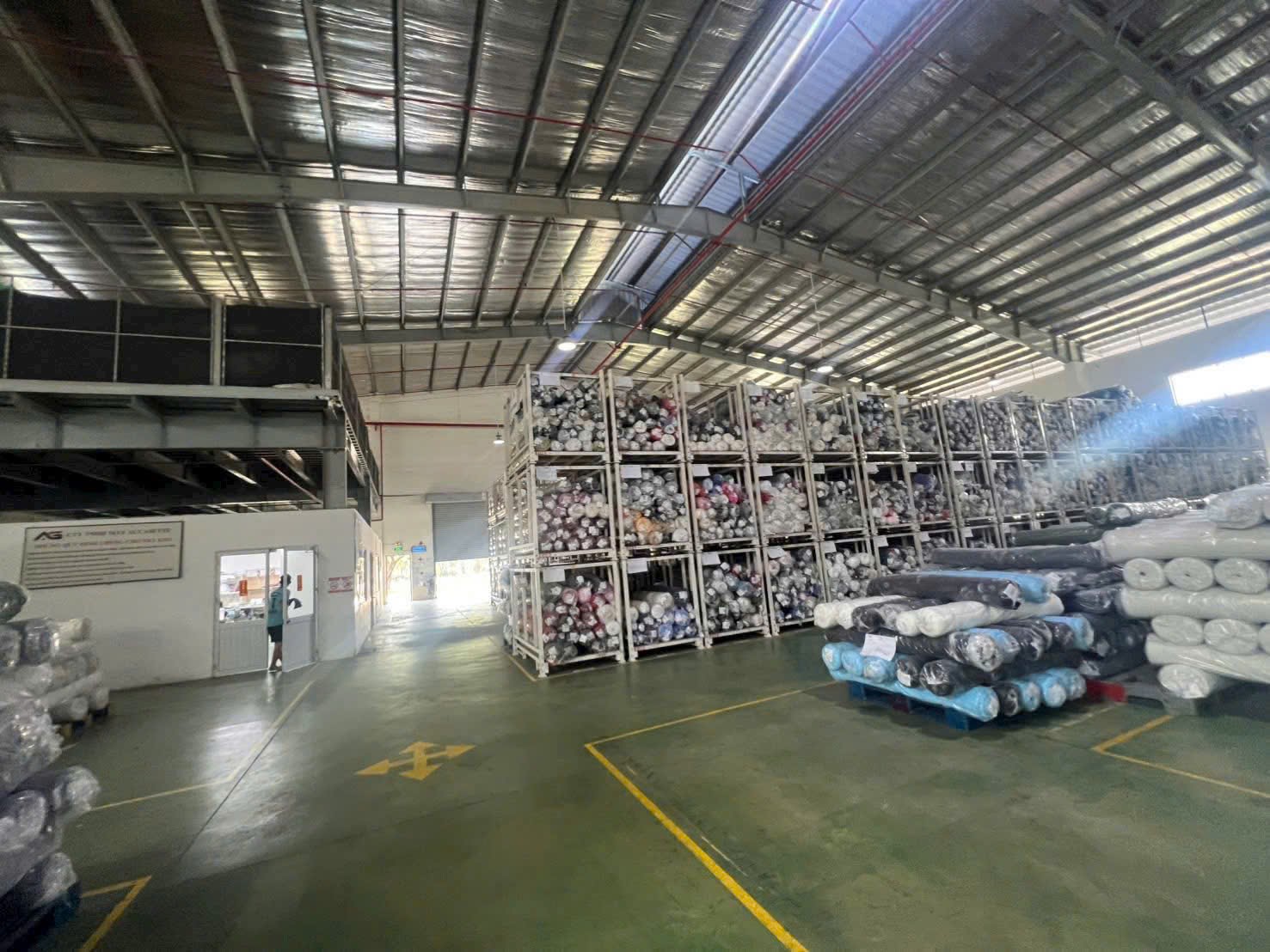 gen-h-z7362715472609_64c978153372849755e9dae7858b4869