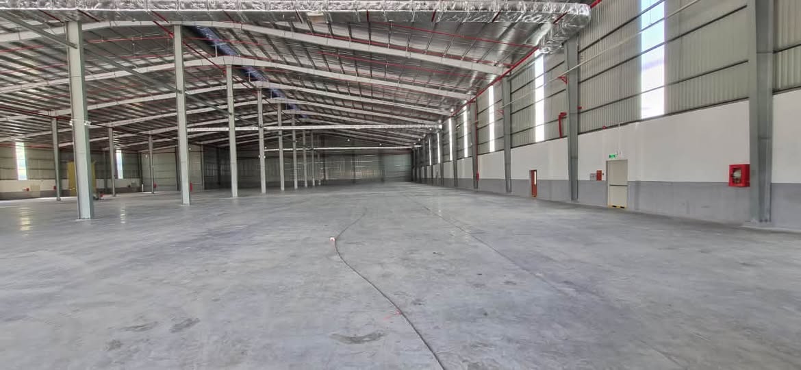 798627061_122207539868885145_8091768321235435621_n Bán nhà xưởng gần KCN VSIP III Bình Dương 8300m2 có sẵn dòng tiền